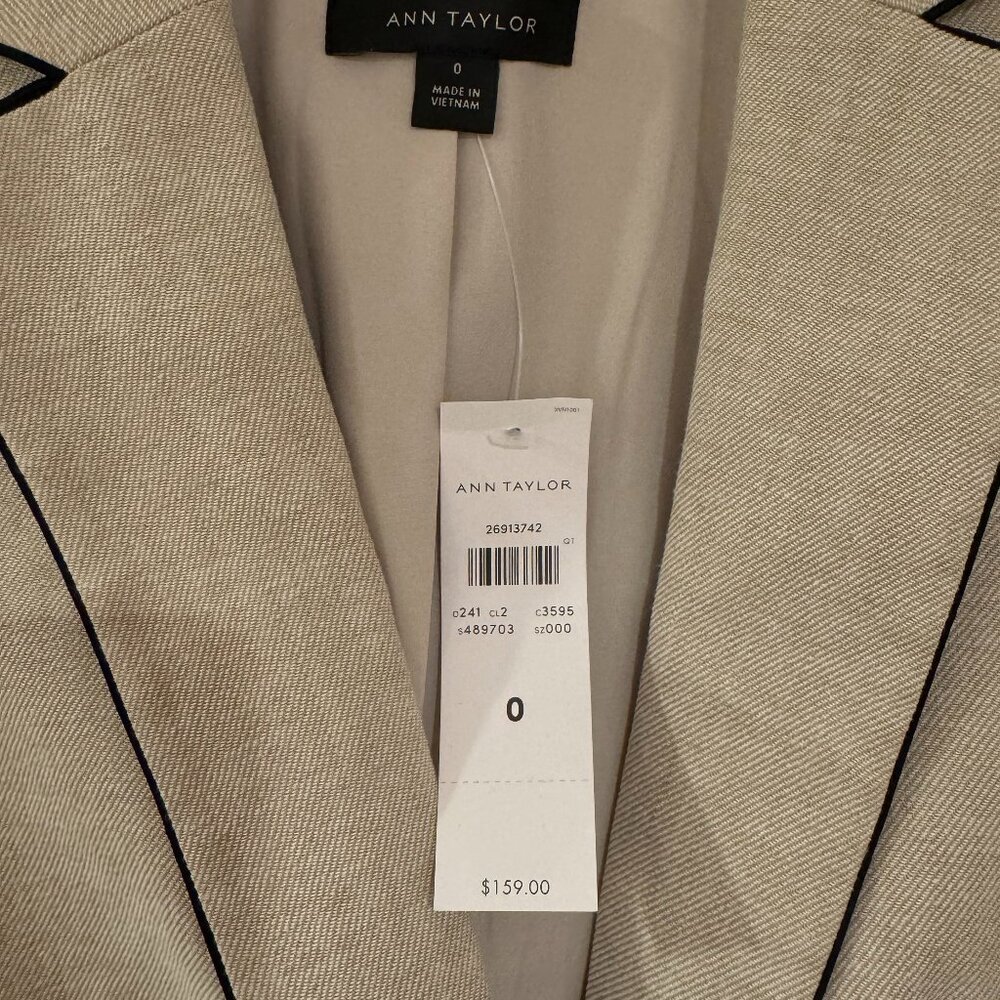 Brand New! Ann Taylor Woman's Blazer -Size 0